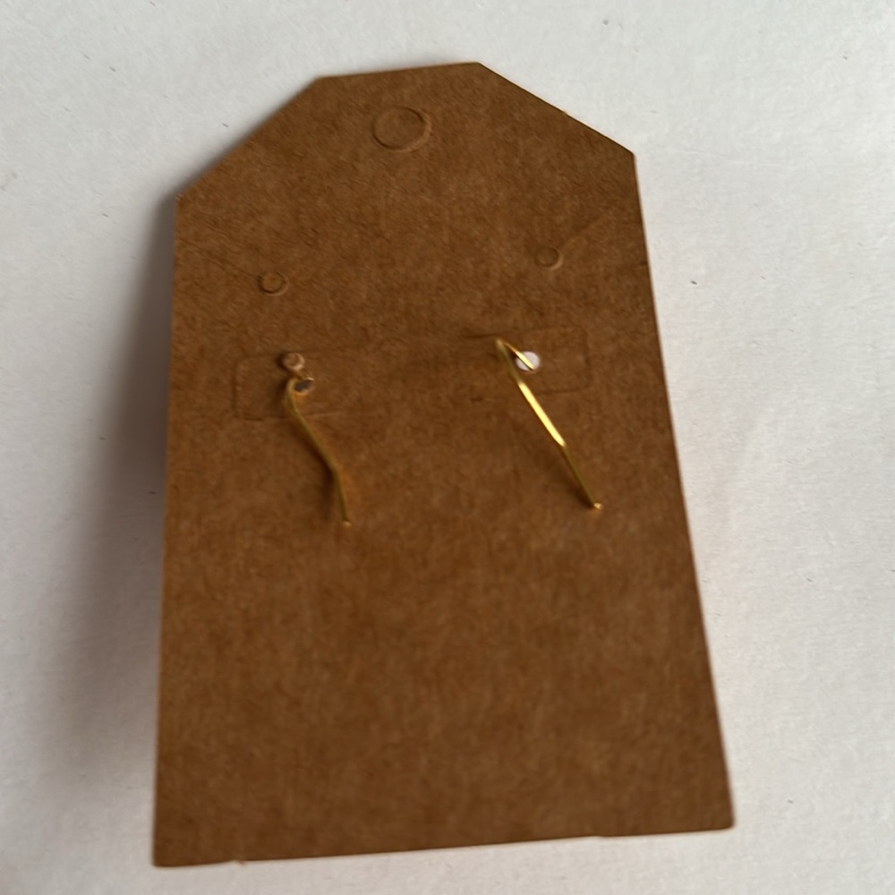 Cute‎ Bee Earrings - Picture 2 of 2